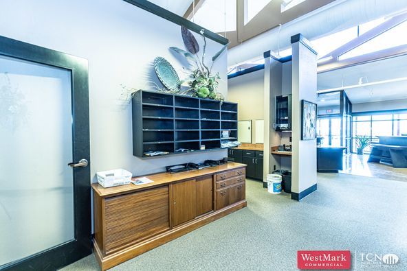 River Crossing Shopping Center: 6023 82nd St, Lubbock, TX 79424